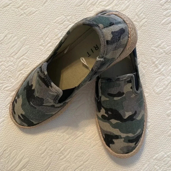 Esprit Nadeen Camo Slip-on Shoe Jute Edging Rubber Sole Textile Upper Flat 7.5 - Picture 2 of 9